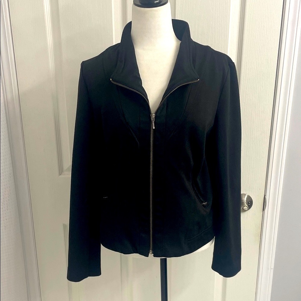 Tribal Women’s Black Bomber Jacket Pockets Zipper Closure Collar Fitted Sz. 14
